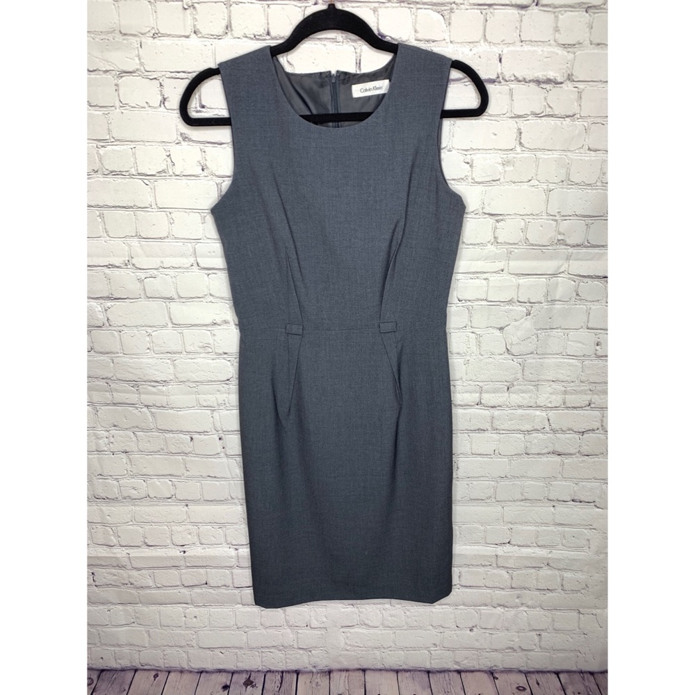 Calvin Klein Sleeveless Sheath Dress Size 4